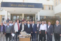 Düziçi'nde Ana Arı Dağıtımı Başladı