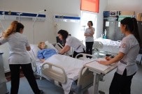 HACETTEPE - Ebe Ve Hemşirelik Öğrencileri Mankenlerle Eğitim Alıyor