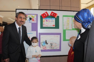 'Hayat Bayram Olsa' Konulu 23 Nisan Sergisi