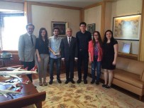 KADIR HAS ÜNIVERSITESI - Rektör Gündoğan, Hukuk Fakültesi'nin Ödül Alan Öğrencileriyle Bir Araya Geldi