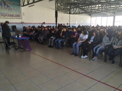 Uğur Temel Lisesi'nden Kutlu Doğum Programı