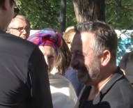 CEM YILMAZ - Cem Yılmaz'dan, 'Cenazede Gülen Fotoğraf'a Açıklama