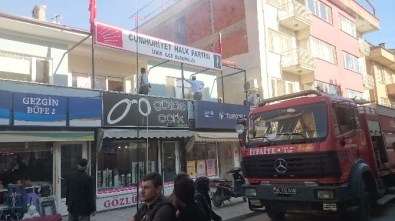CHP'de Yangın Paniği