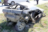 İSLAMOĞLU - Otomobiller Çarpıştı Açıklaması 2 Yaralı