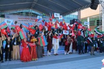 SULTANGAZİ BELEDİYESİ - Yetim Çocuklar 'Barış' İçin Güvercin Uçurdu