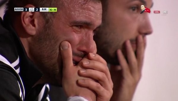 Serdar Kurtuluş ağladı