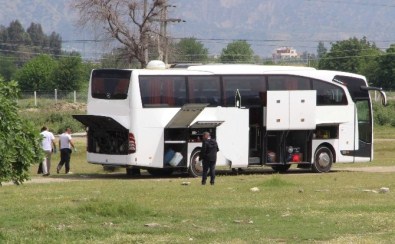 Gözaltına Alındığı Otobüse Bomba İhbarı Yaptı