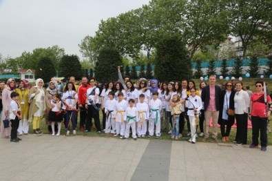 İhlas Koleji, Çocukları 23 Nisan'da Miniatürk'te Ağırladı