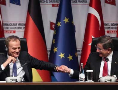Tusk: Kimse Türkiye'ye ders vermesin