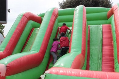 Tuzlalı Çocuklar, 23 Nisan Çocuk Şenliğinde Doyasıya Eğlendi