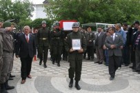 ERTUĞRUL SOYSAL - Yozgatlı Şehit Uzman Çavuş Yücel Yılmaz Son Yolculuğuna Uğurlandı