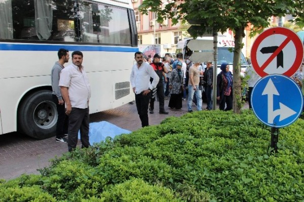 Evladı gözünün önünde can verdi