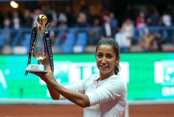 Şampiyon Çağla Büyükakçay!