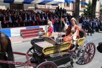 MESİR MACUNU FESTİVALİ - 476. Mesir Saçım Töreni Kortej Yürüyüşüyle Başladı