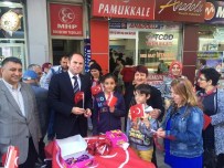 ÇOCUK BAYRAMI - Eskişehir MHP'den Çocuklara Türk Bayrağı