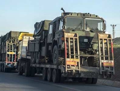13 Tırlık askeri konvoy Kilis'e gitti