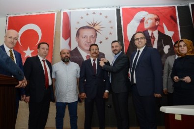 Altıeylül'de MHP'li İki Meclis Üyesi AK Parti'ye Geçti