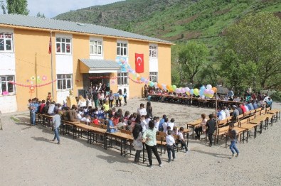 Beytüşşebap'ta 23 Nisan Coşkusu