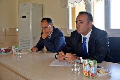 Demre'de Mevsimlik İşçi Ve Ortakçıların Yaşam Koşulları İyileştirilecek