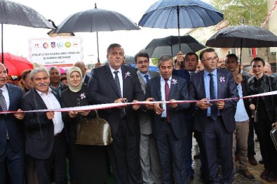 Girişimci Kadınlara Yönelik Hazırlanan İş Merkezi Açıldı