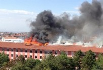 ÇATI KATI - Malatya eski devlet hastanesinde büyük yangın!