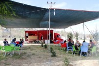 FAYTON - Türkiye'nin İlk Yerli Tır'ı Köfteci Dükkanına Dönüştü