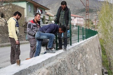 Yüksek Duvarlara Çit Tel Örgülü Güvenlik