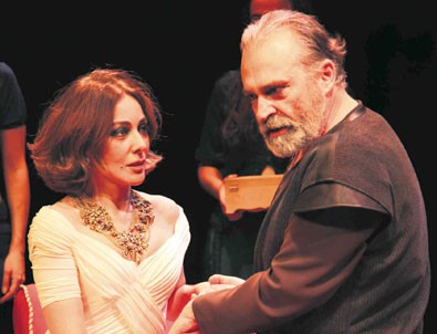 Zerrin Tekindor'a sosyal medya şoku!