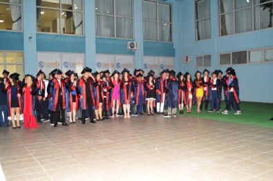 Ayvalık'ta Cunda Mesleki Teknik Anadolu Lisesinde Mezuniyet Coşkusu