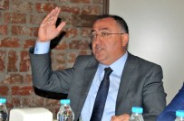 İŞ BULMA KURUMU - Başkan İsyan Etti Açıklaması Belediye İş Bulma Kurumu Değil