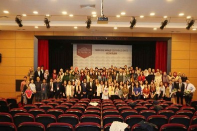 Bezmialem Vakıf Üniversitesi'nde 1. Ulusal Tıp Öğrenci Kongresi Düzenlendi