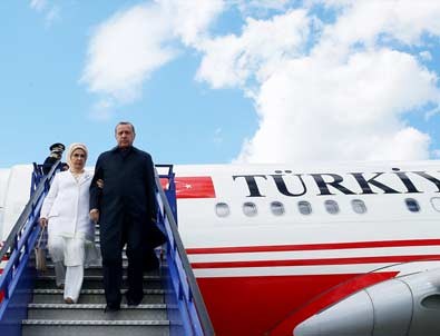 Cumhurbaşkanı Erdoğan, Hırvatistan'da törenle karşılandı