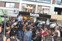 İSLAM ÜLKELERİ - Laiklik Eyleminde Polise Saldırdılar Açıklaması 12 Gözaltı