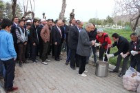 İBRAHIM TAŞYAPAN - Van'da 57. Alay Ve Çanakkale Şehitlerine Vefa Yürüyüşü