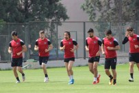 DENİZLİSPOR TEKNİK DİREKTÖRÜ - Denizlispor 3 Puana Kilitlendi