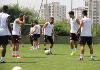 KÜLTÜR FIZIK - Şampiyon Adanaspor, Top Başı Yaptı