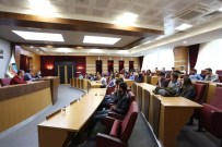 SAKARYA ANADOLU - SAÜ Öğrencileri Kent Bilgi Sistemleri İle İlgili İlk Saha Çalışmasını Serdivan Belediyesi İle Yaptı