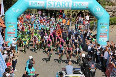 Selçuk'un Trafiğine 'Cumhurbaşkanlığı Bisiklet Turu' Ayarı