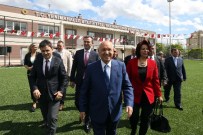 FETHI YAŞAR - Yenimahalle'nin Tam Donanımlı Sahası Açıldı