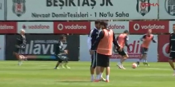 Beşiktaş idmanında şok kavga!
