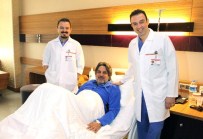 İZMIR ÜNIVERSITESI - Dünyayı Gezdi, İzmir'de Şifa Buldu