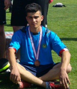 Genç futbolcu hayatını kaybetti