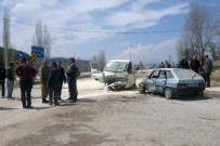 MEHMET TIRYAKI - Gümüşhane'de Zincirleme Trafik Kazası Açıklaması 2 Ölü, 6 Yaralı
