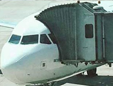 THY uçağı boşaltıldı!