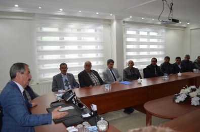 Adilcevaz'da Çiftçilerin Su Sorunu Görüşüldü