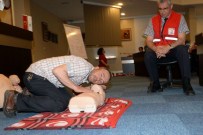 MANKENLER - Belediye Personeline İlk Yardım Eğitimi