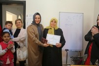 DIPLOMASı - Emel Palancıoğlu'dan Okuma Yazma Kursiyerlerine Sertifika