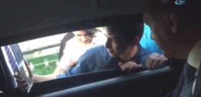 Erdoğan Çocuklarla Selfie Çekti