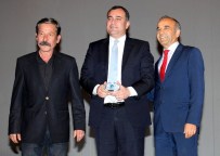 NECATI AKPıNAR - Film Festivali'nden Çankaya'ya Plaket