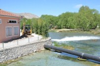 TUNCAY AKKOYUN - Klor Deposu Devrildi, Şebeke Suyu Kesildi